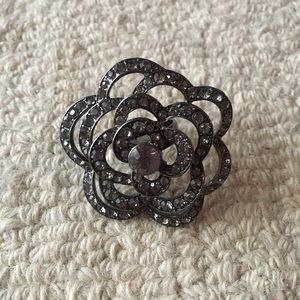 Fashion Flower Ring - Size 7